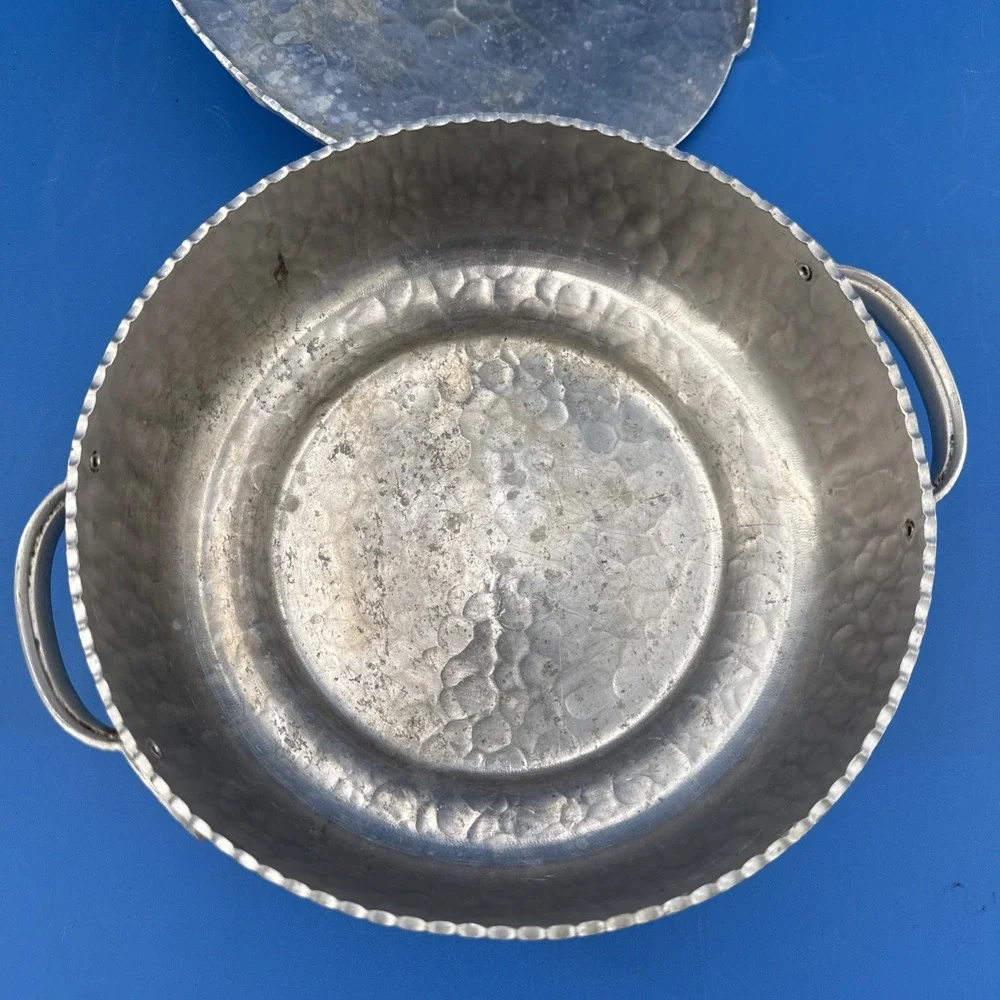 Vtg Hammered Aluminum Covered Dish Tulip Design HandWrought Creations-Rodney Ken